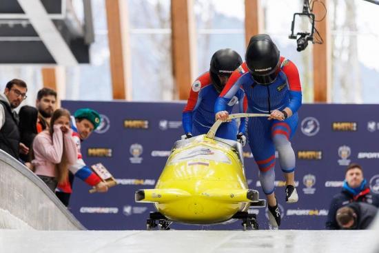 Спортсмены Иркутской области завоевали две бронзовые медали на чемпионате России по бобслею