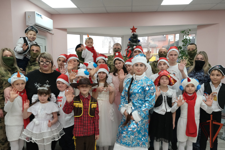 Росгвардия организовала новогодний телемост между Луганском и Хабаровском