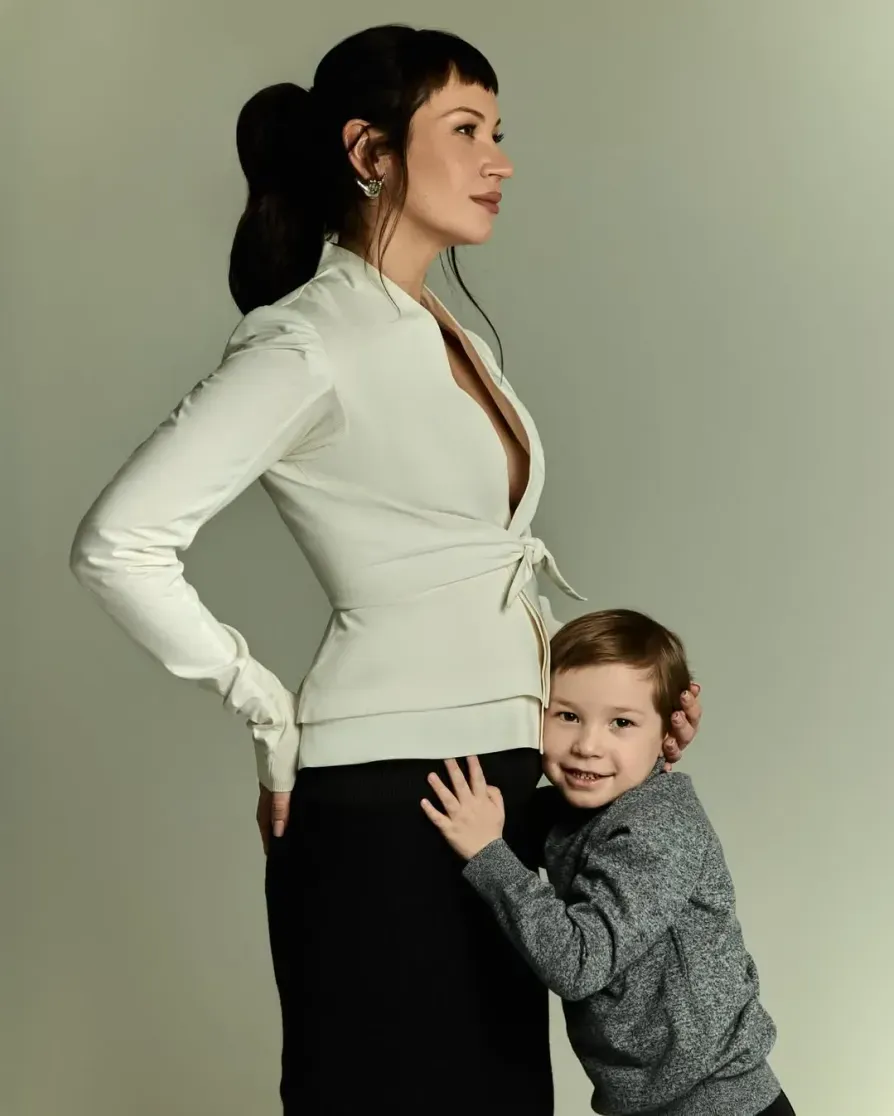 Почему многодетные звезды открыто говорят о материнстве