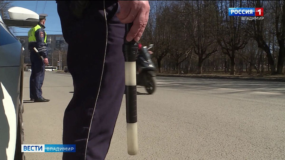 В Коврове водитель с признаками опьянения дважды пытался подкупить инспектора ДПС