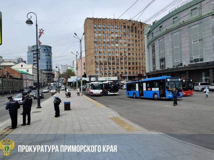 По решению суда остановку «Площадь Семёновская» оборудуют павильонами во Владивостоке