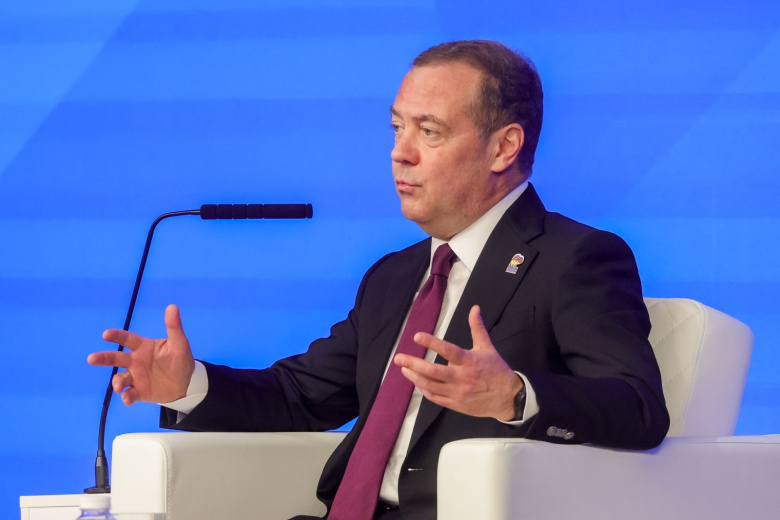 Дмитрий Медведев