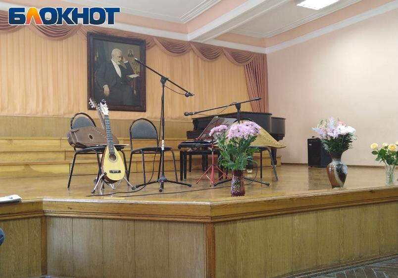 таганрогская детская школа искусств. музыкальная школа таганрог. музыкальная школа таганрог. музыкальная школа таганрог. дом чайковского таганрог.