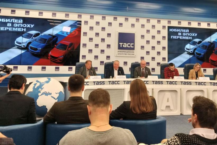 Премия автомобиль года