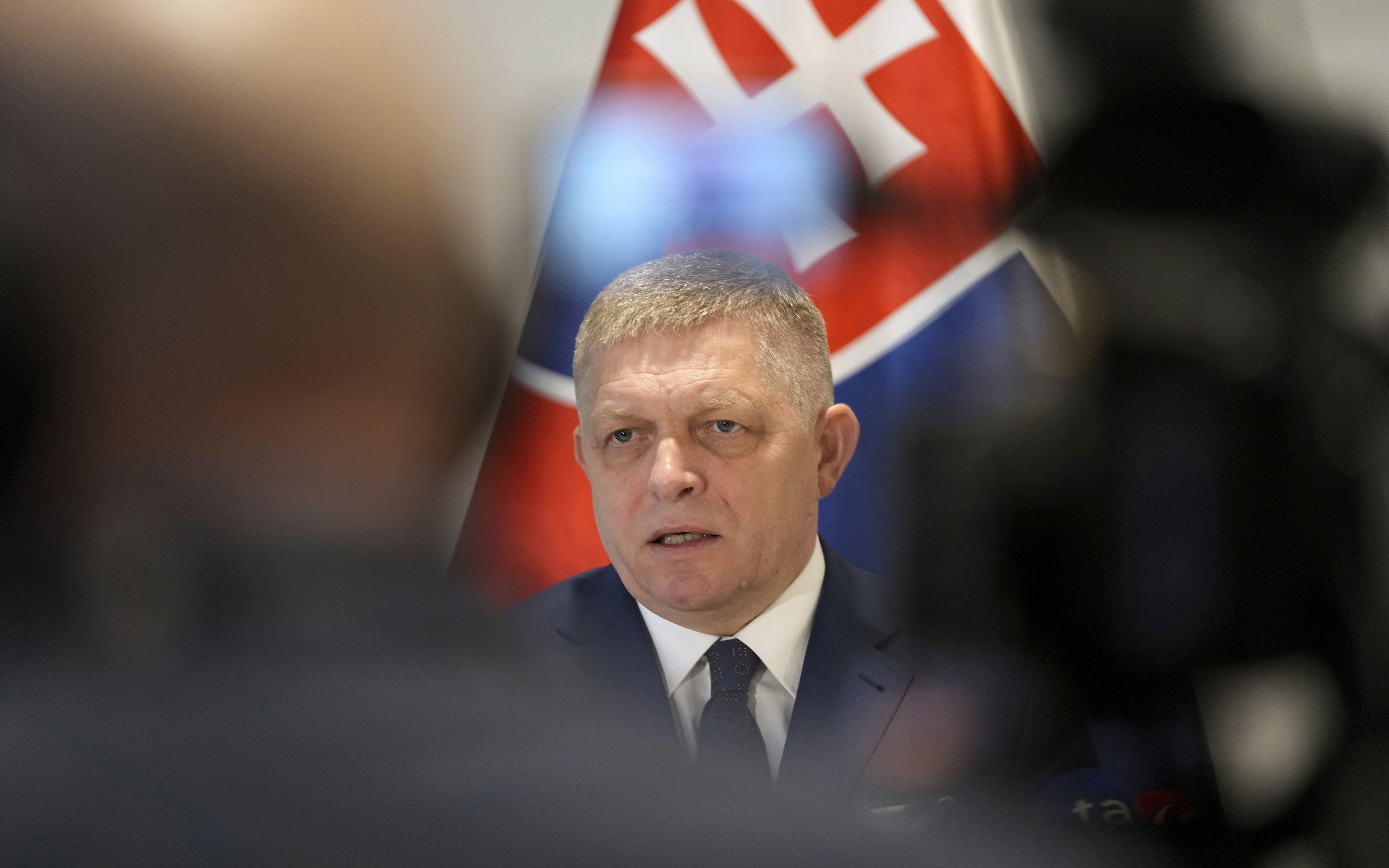 Фицо считает, что будущее лидерство Евросоюза может перейти к Макрону