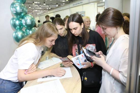 Всероссийскую ярмарку трудоустройства в Приангарье посетили почти 10 тысяч человек