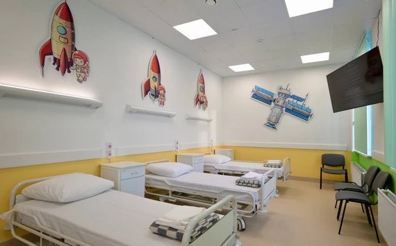 В Арамиле новую детскую поликлинику открыли за 800 млн рублей