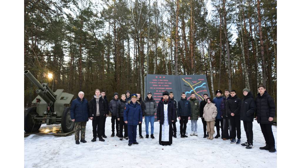 Воспитанники брянского клуба «Резерв» посетили военные вузы Санкт-Петербурга