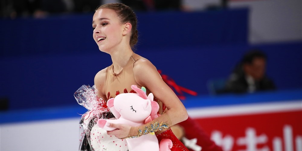 Щербаковой исполнилось 19 лет. Вернется ли олимпийская чемпионка в большой спорт? - фото