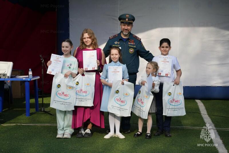 В Москве наградили победителей и лауреатов конкурса «Огонь - друг, огонь - враг»