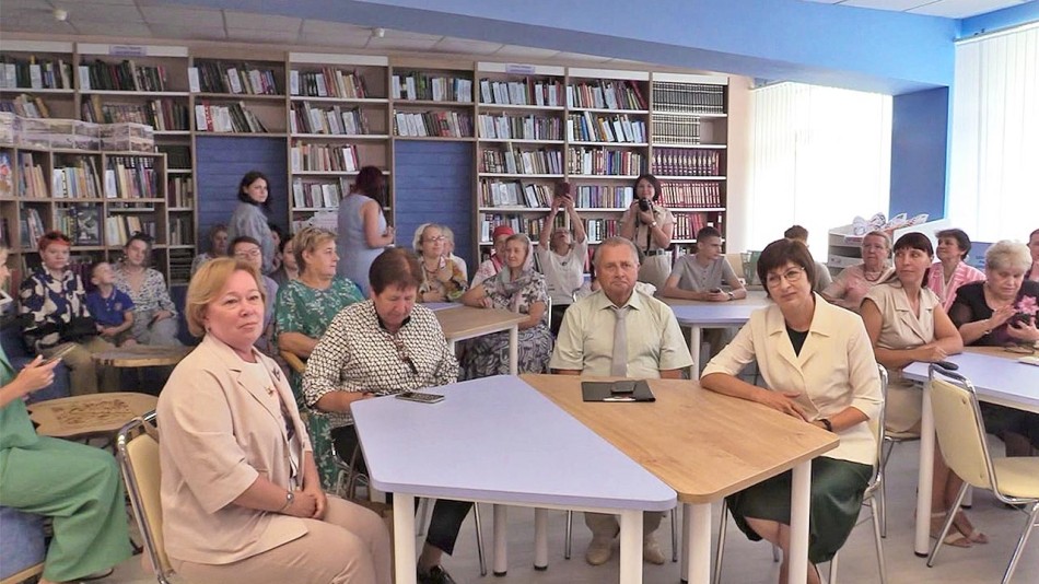 Открытие-библиотеки-Козельск0810.jpg