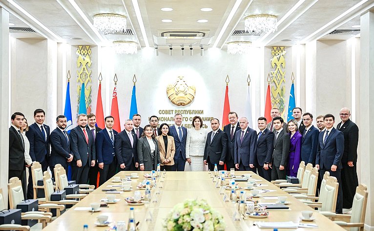 В рамках поездки состоялась встреча с Председателем Совета Республики Национального собрания Республики Беларусь Натальей Кочановой