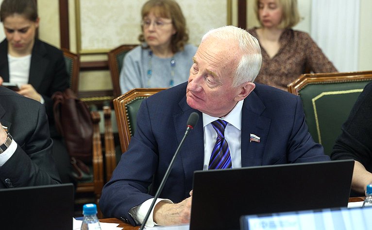 Виктор Кресс