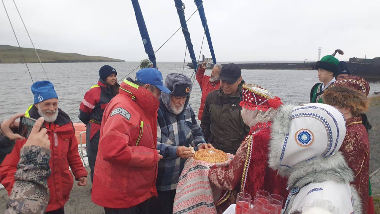 От Салвадора до Тикси: экспедиция «Братство–2025» покоряет Арктику - фото 4