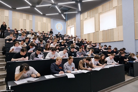 Студенты и преподаватели КГАСУ приняли участие в Международной акции «Диктант Победы»