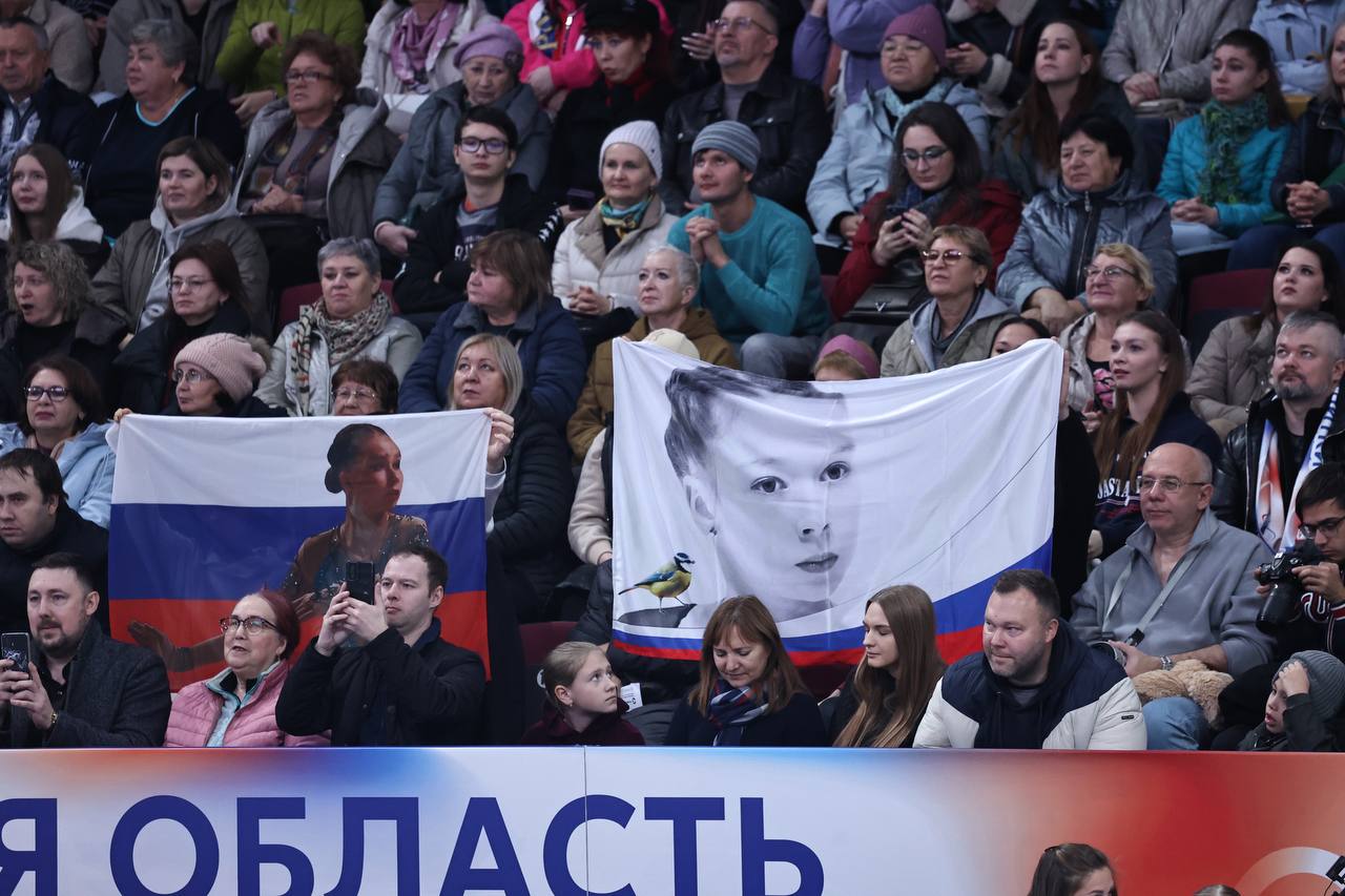 Идеальные фото российских фигуристок: стартовал Гран-при «Звезды Магнитки»