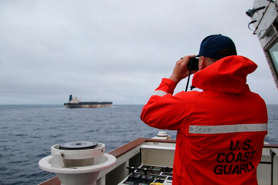 Танкер Marinera, перевозивший венесуэльскую нефть, был захвачен силами ВМС США.