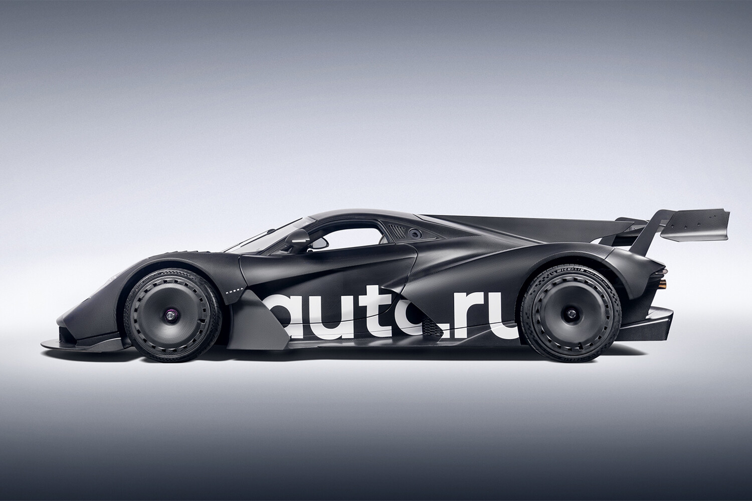 Dubuc Tomahawk ev Supercar