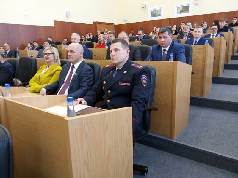 Заместитель начальника Главного управления Владимир Горин принял участие в парламентских слушаниях