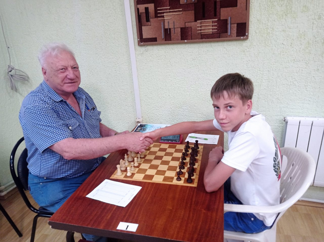 шахматист выиграл