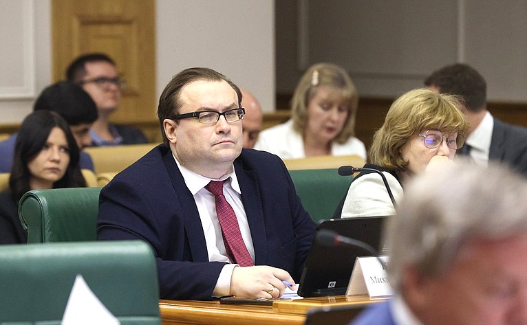 Заседание Комитета Совета Федерации по конституционному законодательству и государственному строительству