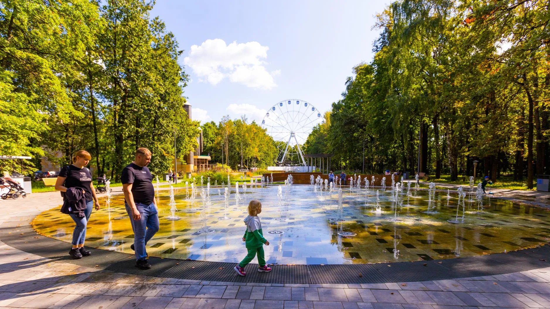 Центральный парк в Люберцах на прошлой неделе посетили 10 тыс. отдыхающих