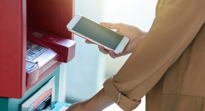 УБРиР и «Открытие» объединяют сеть банкоматов
