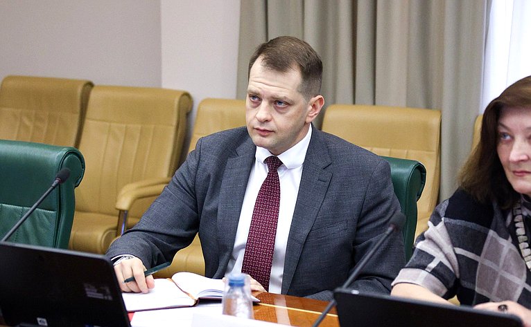 Круглый стол на тему «Инфраструктура поддержки субъектов малого и среднего предпринимательства в условиях реализации национального проекта «Эффективная и конкурентная экономика»