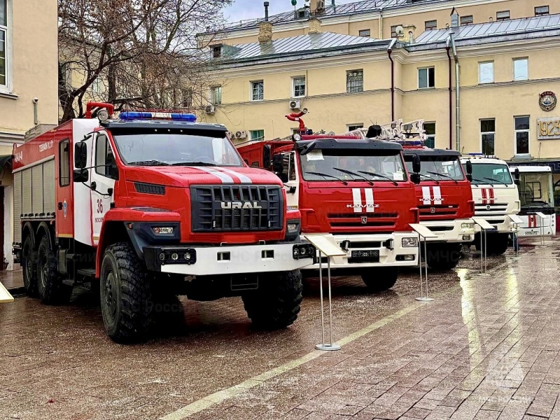 В преддверии Дня спасателя состоялась церемония награждения сотрудников московского пожарно-спасательного гарнизона