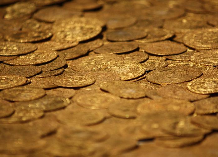 Более 3000 римских монет и драгоценных камней обнаружено на севере Италии