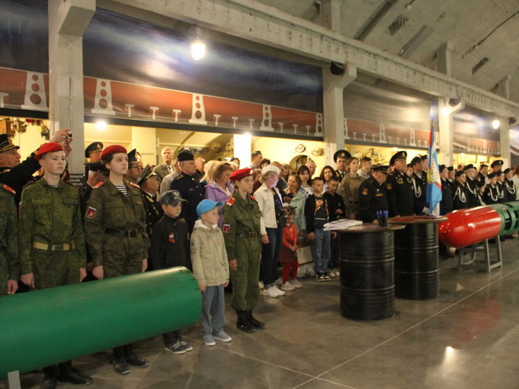  Ветеранов-подводники из Феодосии посетили Балаклаву