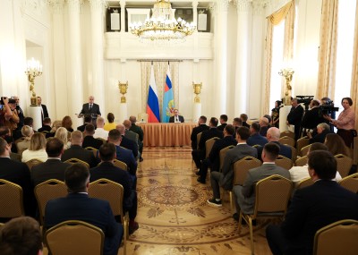 Ветераны СВО, прошедшие в Подмосковье обучение для работы на государственной и муниципальной службе, получили дипломы