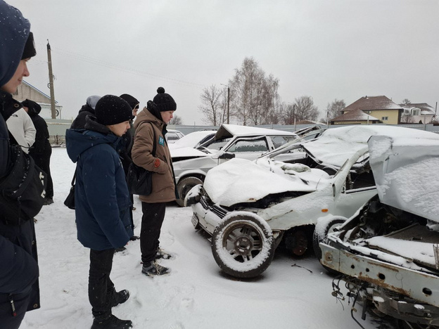 В Слободском начинающим водителям показали последствия ошибок на дороге