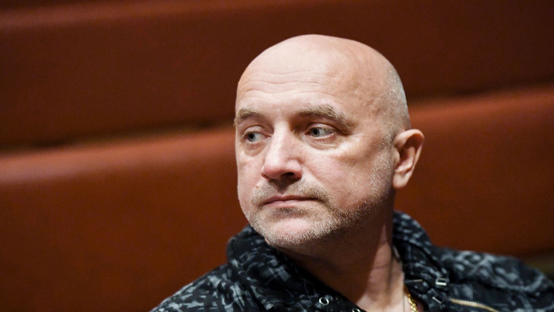 Захар Прилепин заявил, что остается в политике