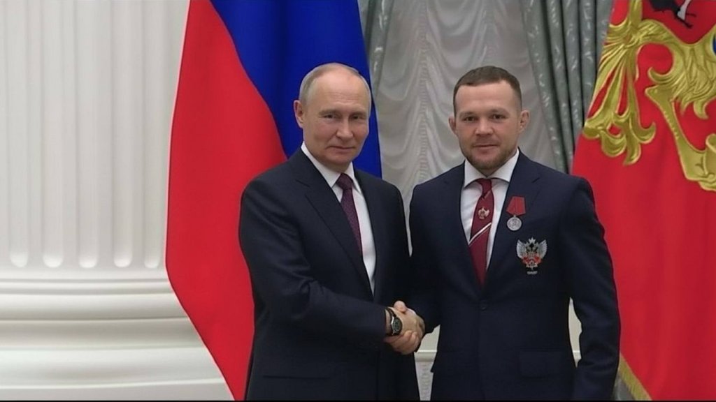 Путин наградил Петра Яна и еще троих спортсменов из RCC