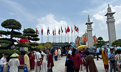 Делегация Бурятии участвует в 20-м фестивале День Организации Объединенных Наций Весак, который проходит во Вьетнамской буддийской академии в Хошимине