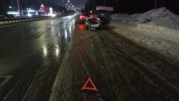 В Кирове столкнулись два автомобиля