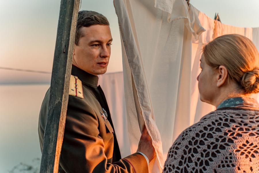 «Август», «Цвета времени». Новинки кино: с 25 сентября | Стоп-кадр из фильма «Август»