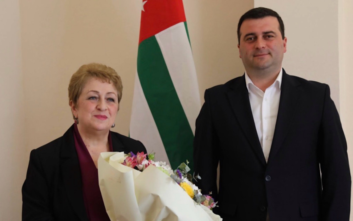 Для популяризации абхазского языка