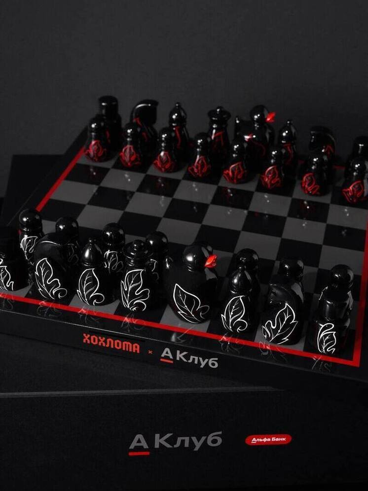 Лимитированные шахматы с элементами хохломы выпустили в Семенове