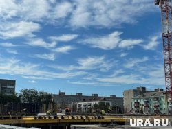В Кургане на строящем ЖК, где обрушалась опалубка, ведут активные работы