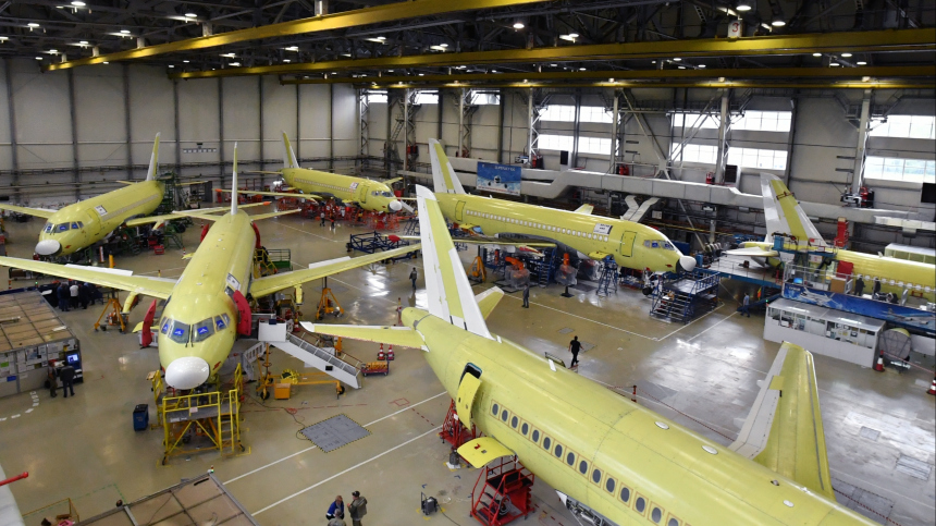 Кто не соблюдает санкции против России