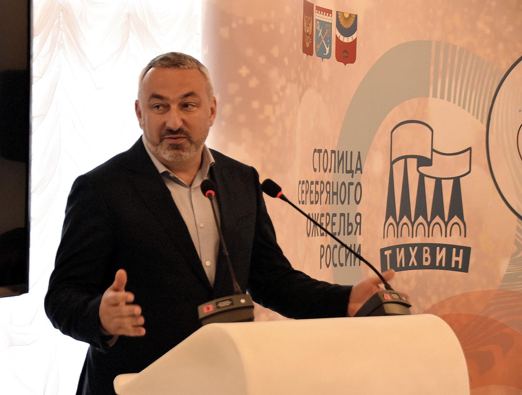 Глава Тихвинского района.JPG