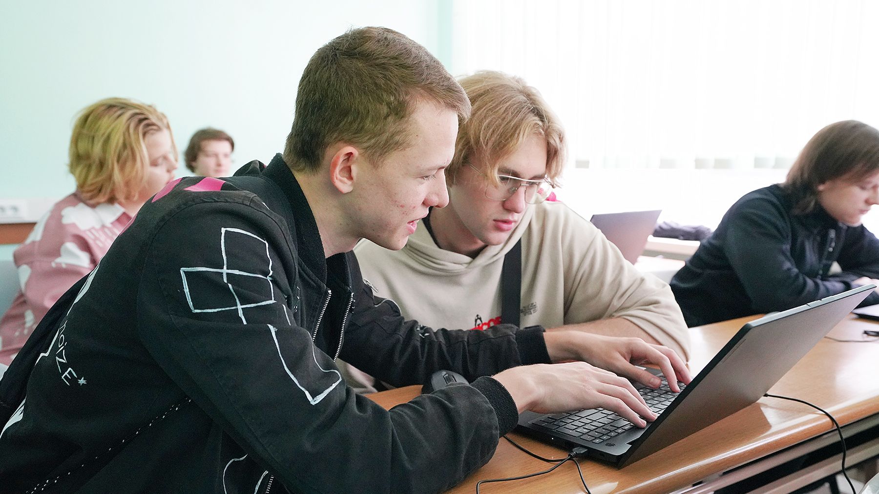 Работы абитуриентов колледжа строганова. Ввгу колледж владивосток. Живец вгуэс. Поступить в колледж владивосток. Поступить в колледж владивосток.