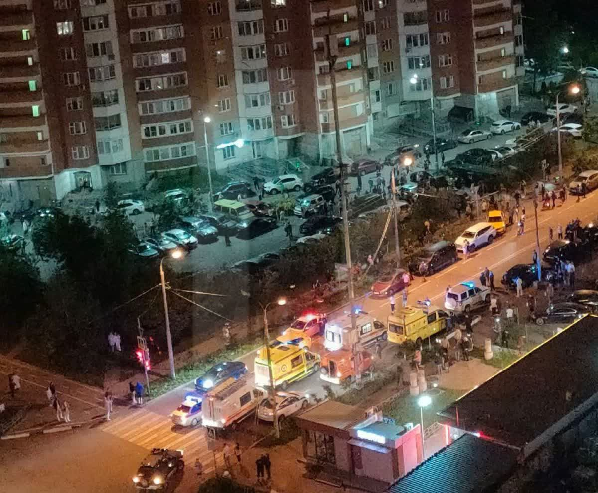 Москву атаковали беспилотники. Обломки упали в жилом районе Происшествия Селдон