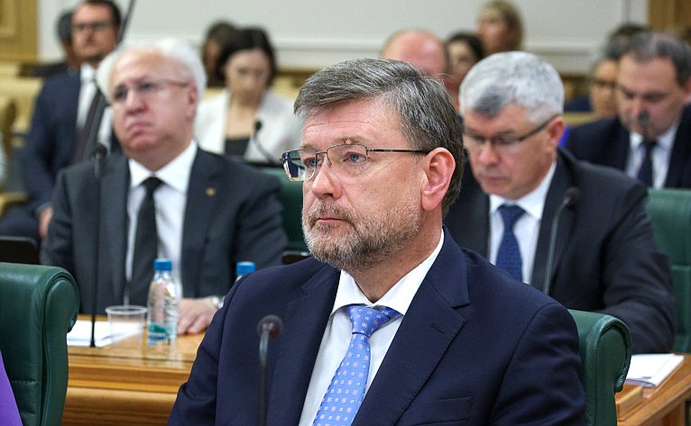 Парламентские слушания Комитета Совета Федерации по аграрно-продовольственной политике и природопользованию «О ходе реализации национального проекта «Экологическое благополучие»»