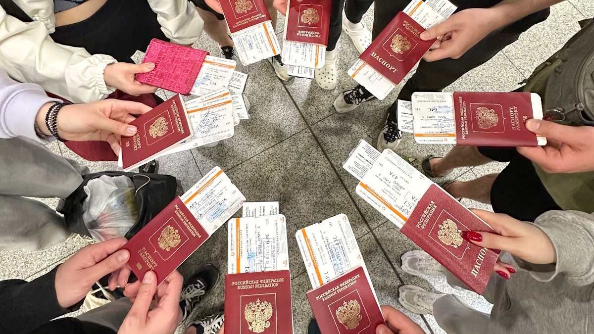 Авиабилеты и загранпаспорта