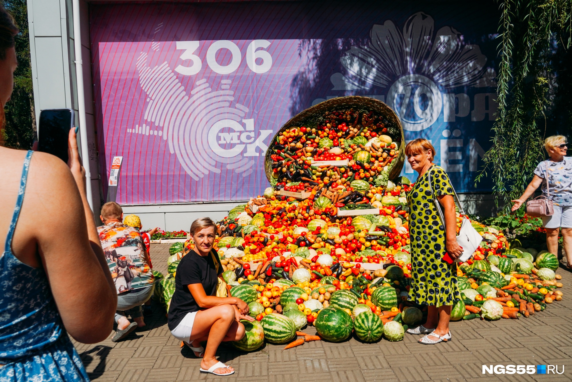 Яркая 18. Г Омск Флора 2022. Флора выставка цветов. Юбилейная ярмарка в Германии. Выставка Флора Омск 2022.