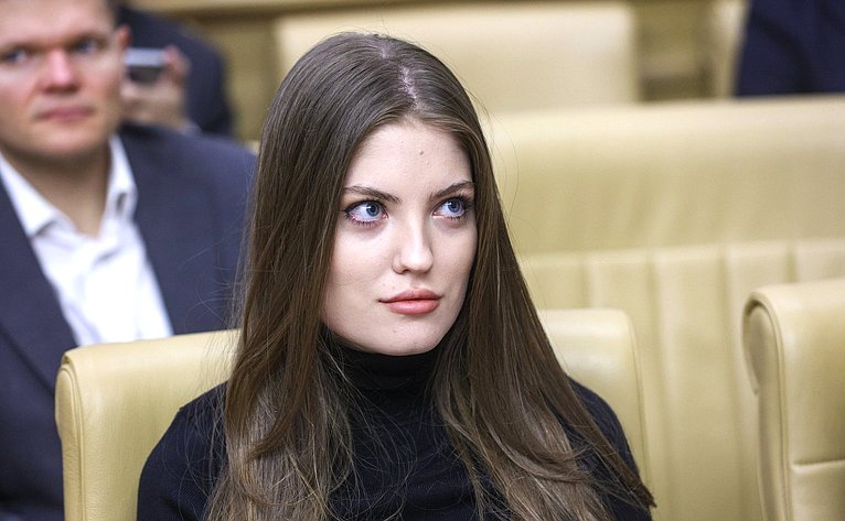 Круглый стол на тему «Особый порядок привлечения к административной ответственности судей и иных должностных лиц, выполняющих определенные государственные функции»