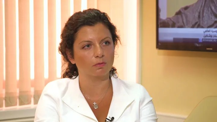 Маргарита Симоньян обнаружила свой портрет в номере индийского отеля